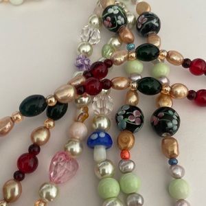 NECKLACES AND BRACELETS STARTING AT $5 DM ME PLEASE